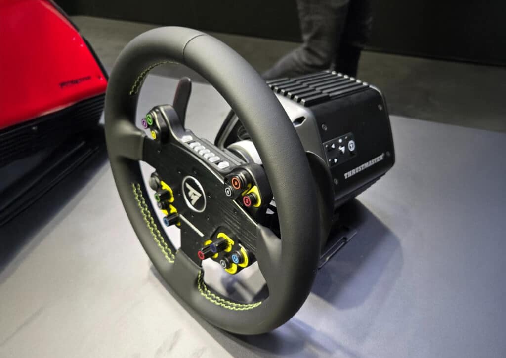 thrustmaster Bundle Evo Racing 32 R sim racing
