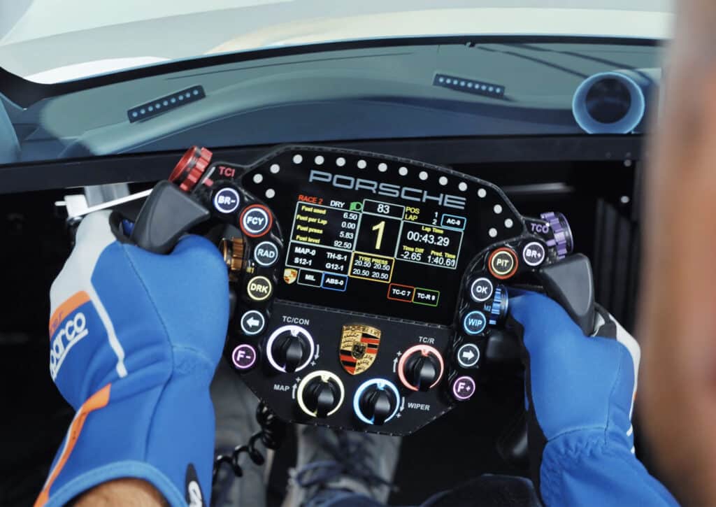 Grid Porshe 911 RSR sim racing